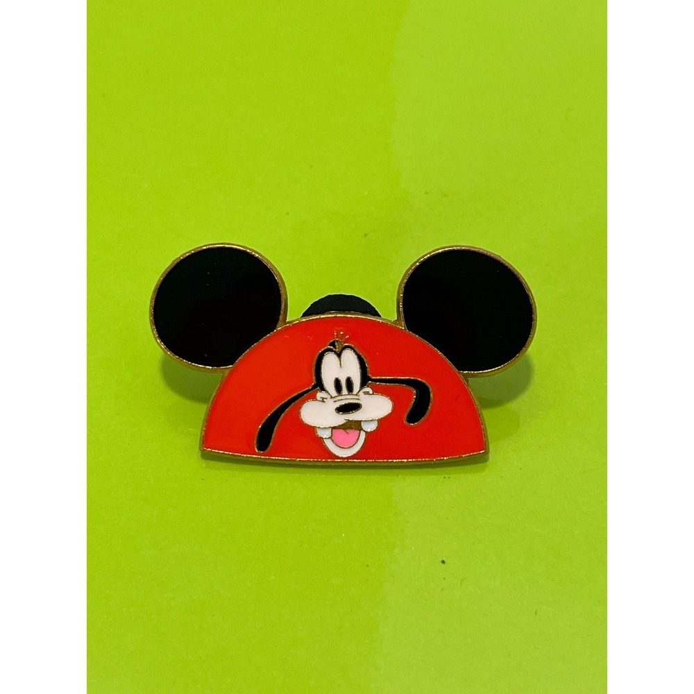 Disney Pin Trading 2008 Goofy Mickey Ear Hat Limited‎ Edition Red Black